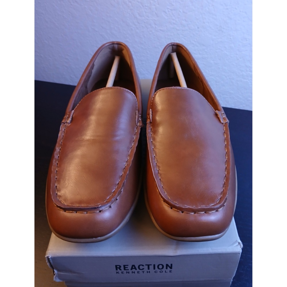Kenneth Cole Reaction Women's Tan Loafers KCR786YY Moc Toe Slip on Shoes 5 NEW